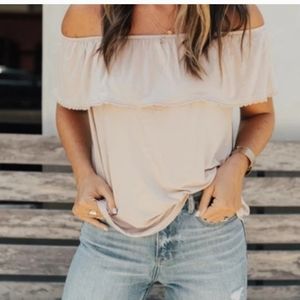 Carly Jean Los Angeles Sutton off tge shoulder top